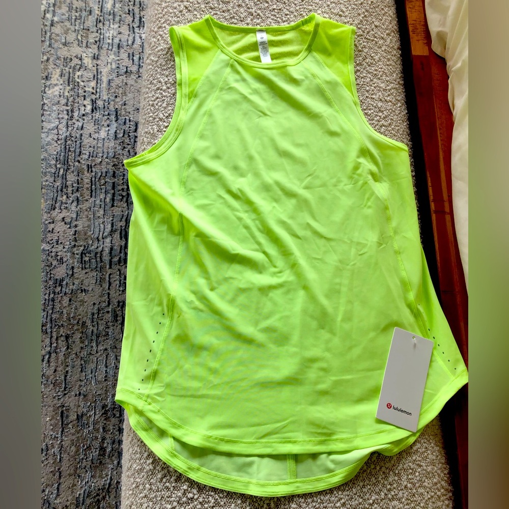 Brand new lululemon neon green sculpt tank